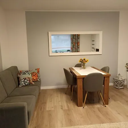 Mieszkanie Nad Jeziorem Apartmán *